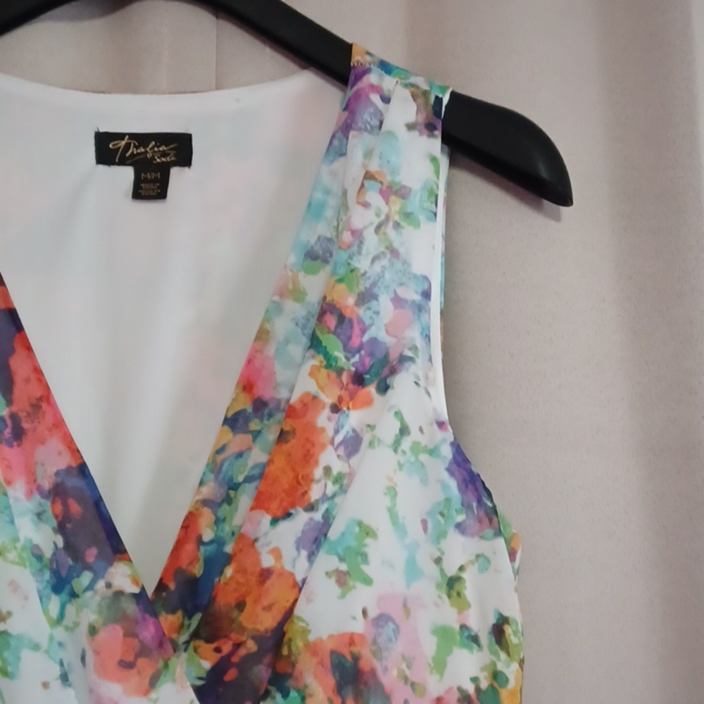 Thalia Soda Sleeveless Floral Dress Faux Wrap V-Neck Tiered Ruffle Hemline - Picture 5 of 16